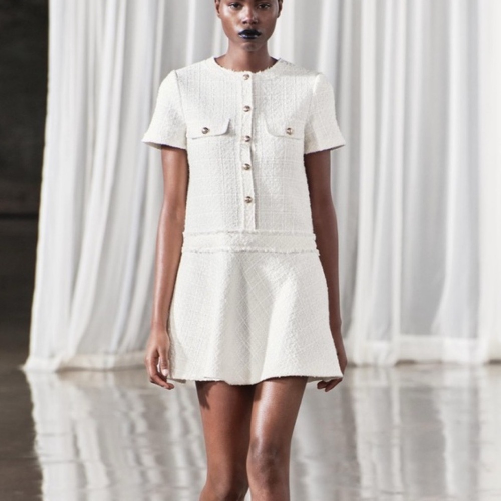 Zara Short Structured Dress with Gold Buttons
ZW Collection